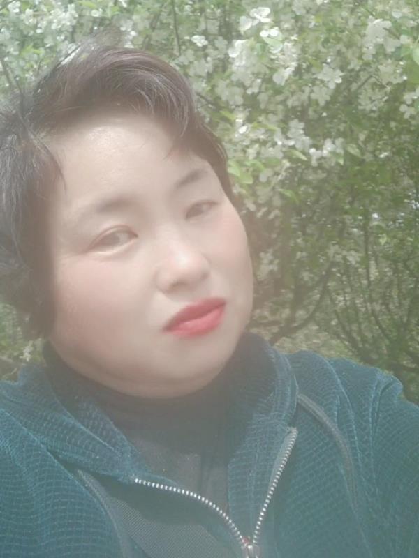 小恶魔女生图片